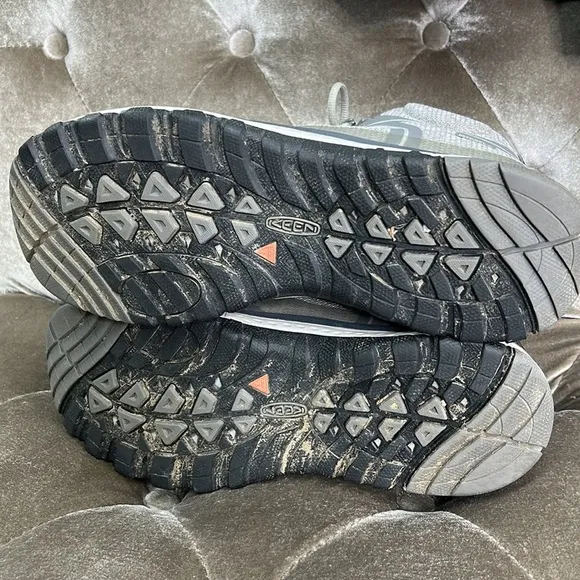 Keen Dry Terradora mid waterproof ankle height hiking trail boots