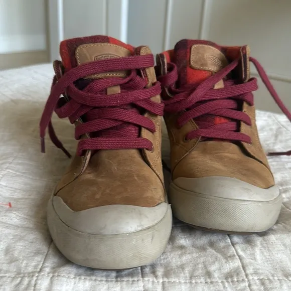 Keen Elena hiking boots sneakers