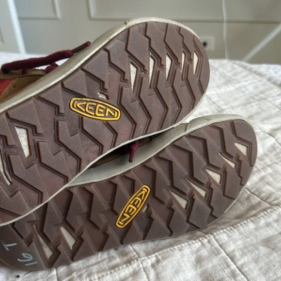 Keen Elena hiking boots sneakers