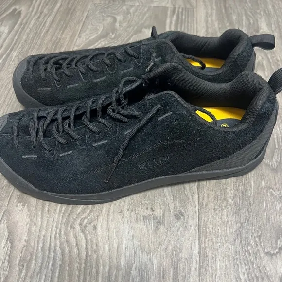 KEEN Jasper Mens Size 11 M Low Height Climbing Approach Style Sneakers Hairy