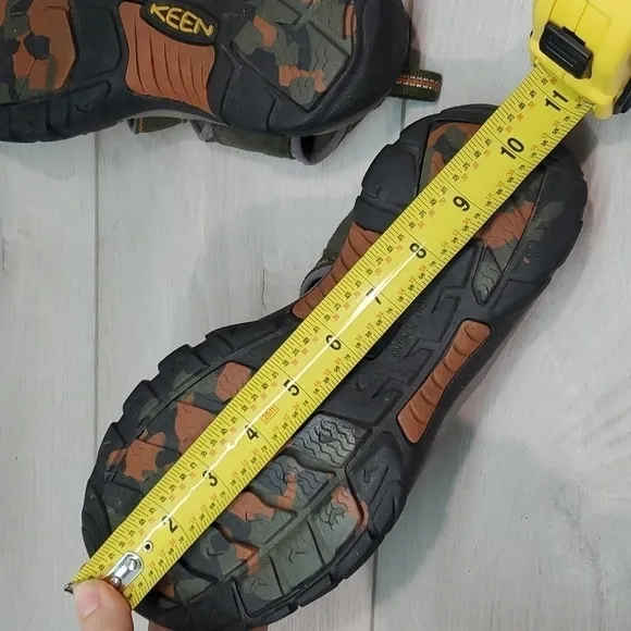 Keen Mens Outdoor Newport Waterproof Sandals shoes sz 9