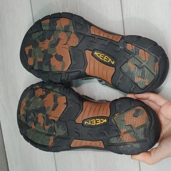 Keen Mens Outdoor Newport Waterproof Sandals shoes sz 9