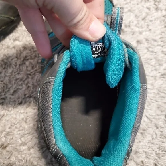 𝅺KEEN Outdoor Hiking Shoes