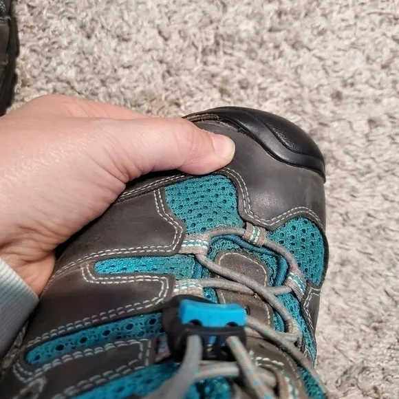 𝅺KEEN Outdoor Hiking Shoes