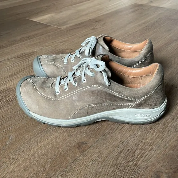 Keen Presidio ll Brown Leather Hiking Outdoor Camping Shoes Women Size 9.5