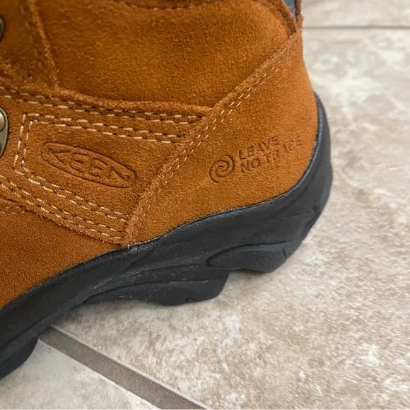 Keen Pyrenees Waterproof Trail Hiking Boots Wore 1x Men’s USA 8 Damaged Bracket!
