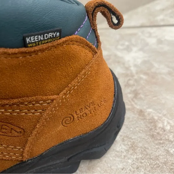 Keen Pyrenees Waterproof Trail Hiking Boots Wore 1x Men’s USA 8 Damaged Bracket!