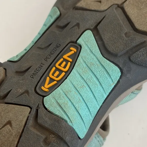 Keen Seafoam Blue Waterproof Sandals Outdoor Hiking Water Shoes Women’s Size 8.5