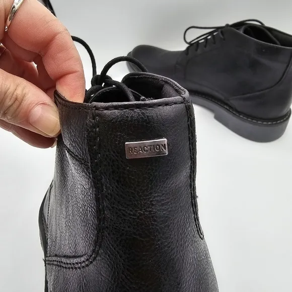 Kenneth Cole Reaction Black Trail Chukka Ankle Boots NWT, size 9.5