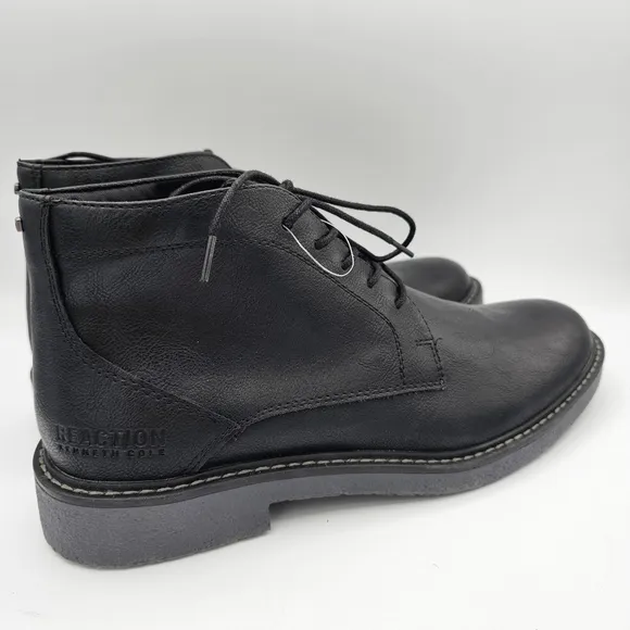 Kenneth Cole Reaction Black Trail Chukka Ankle Boots NWT, size 9.5