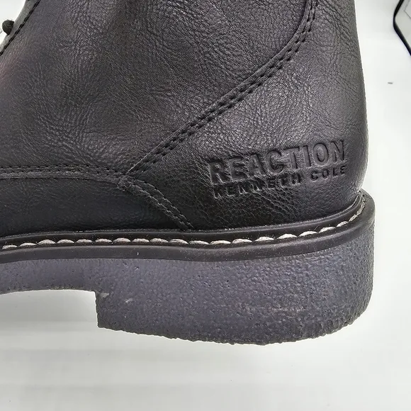 Kenneth Cole Reaction Black Trail Chukka Ankle Boots NWT, size 9.5