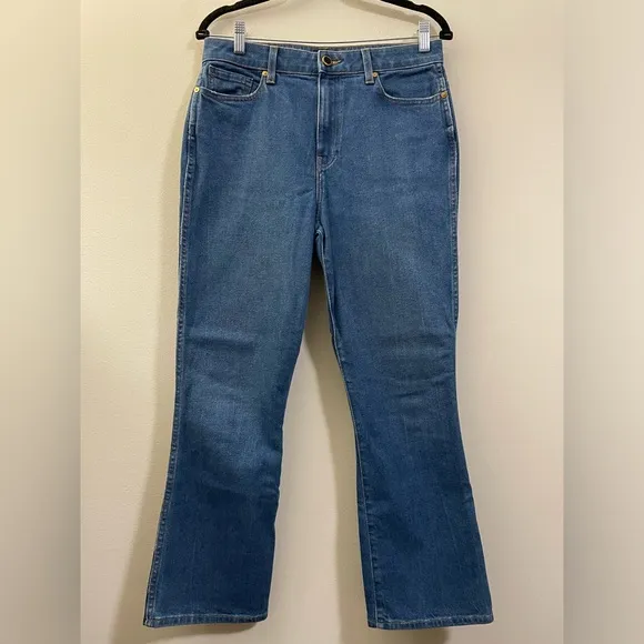 Khaite The Benny Crop Flare Jeans in Mid-Wash Blue - 29‎