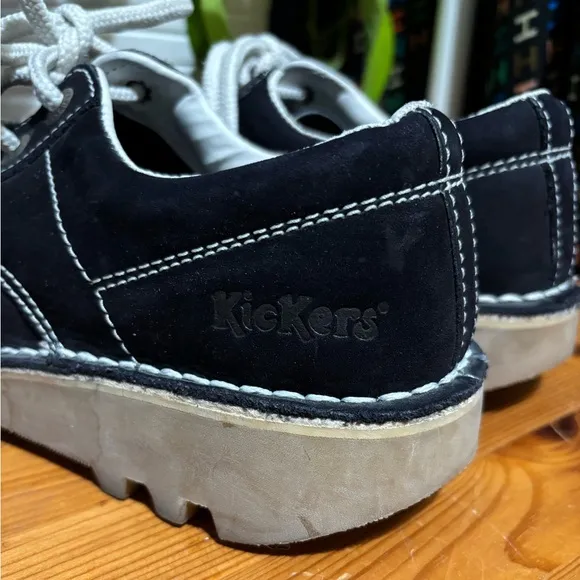 Kickers- Womens Navy Derbies