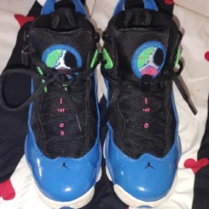Kids Blue and Black Athletic Shoes