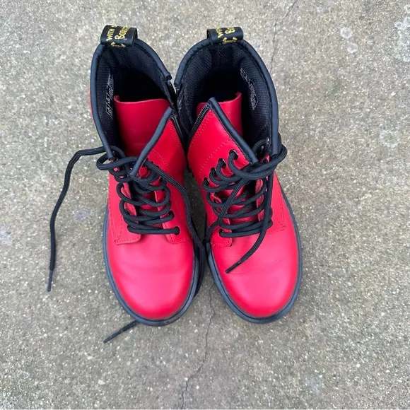 Kids Dr Martens 1460 J Air Wair Delaney Ankle Zipper Boots Red Size 2