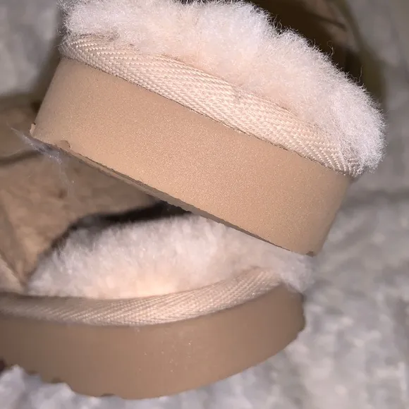 KIDS KEEGAN METALLIC UGG PLUSH FAUX FUR LINED SLIPPERS FOR KIDS