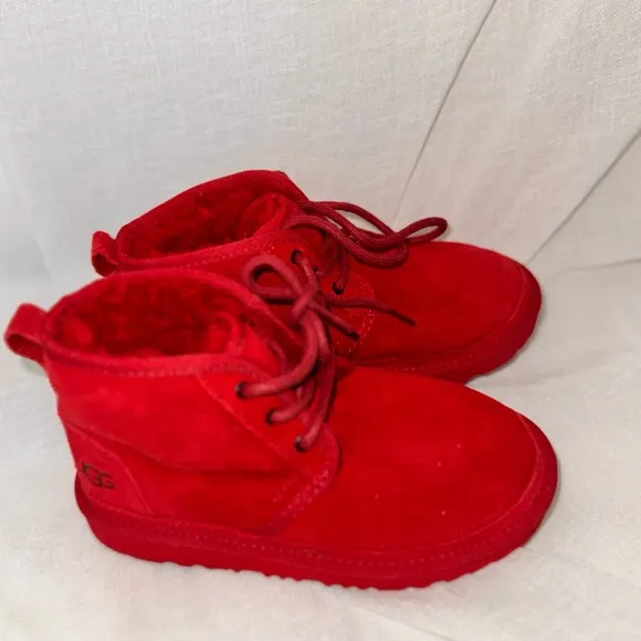 Kids Neumal II UGG Red boots