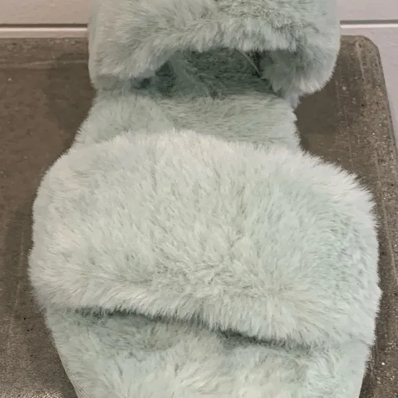 𝅺koolaburra BY UGG NEW WOMEN’S FUZZ-ON SLIDE SANDALS SLIPPERS PALE AQUA