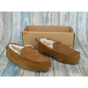Koolaburra by UGG Tipton Men's 8 / 10 / 12 Faux Fur Slippers Brown Suede Loafers