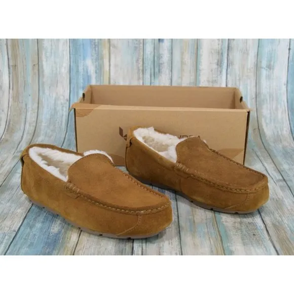 Koolaburra by UGG Tipton Men's 8 / 10 / 12 Faux Fur Slippers Brown Suede Loafers