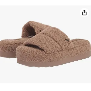 Koolaburra by UGG Women's Peachee Slipper NWOT