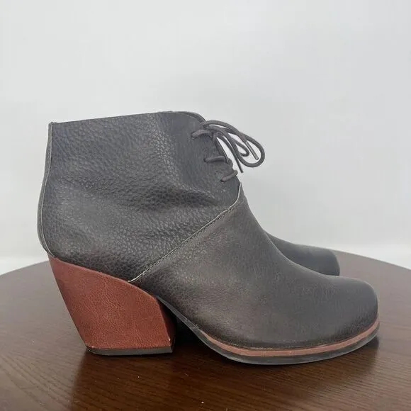 Korks by Kork-Ease Roana Bootie Women's  US 9M Charcoal Gray Leather Ankle Boots