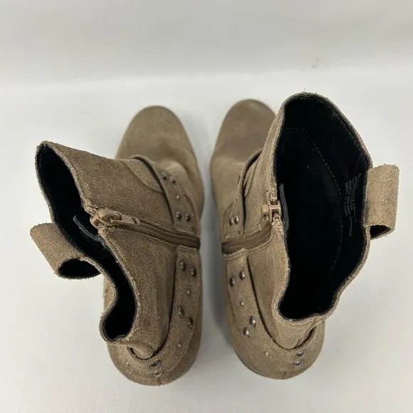 Korks Tan Distressed Suede Leather Ankle Booties Harness Women's Ankle Boots 6