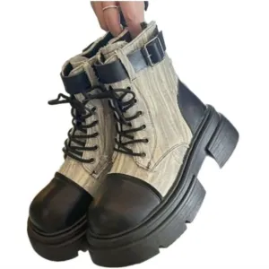 Lace-up combat boots sz 8