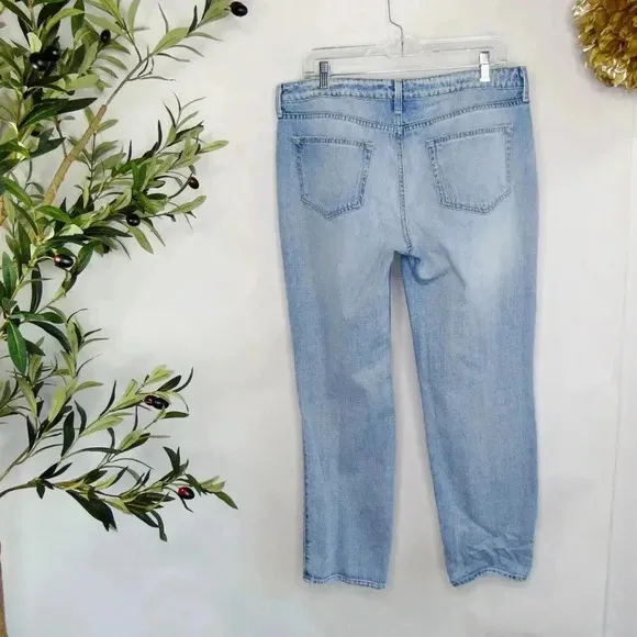 L'AGENCE Women's Low Rise Straight Jeans - Size 31 - Light Wash