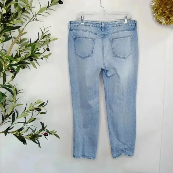 L'AGENCE Women's Low Rise Straight Jeans - Size 31 - Light Wash