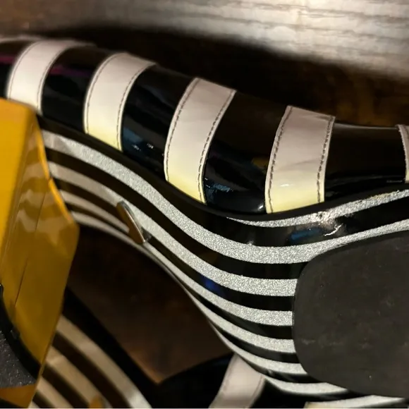 Lala love Peruvian Stylish Black and Yellow Leather Women's Heels Gorgeous