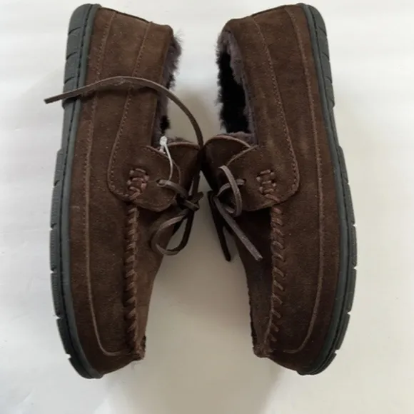 𝅺Lands End brown suede sterling fur lined laced moccasin slippers