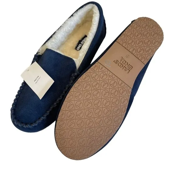 Lands' End Women's Size 6D Wide Blue Suede Moccasin Slippers NWT