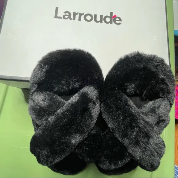 Larroude slippers Size 6 New