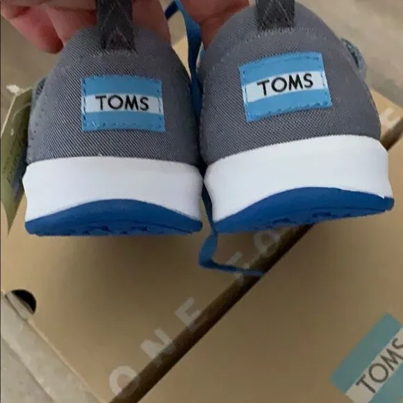 🎉Last Price 🎉Boy Toms sneaker 👟