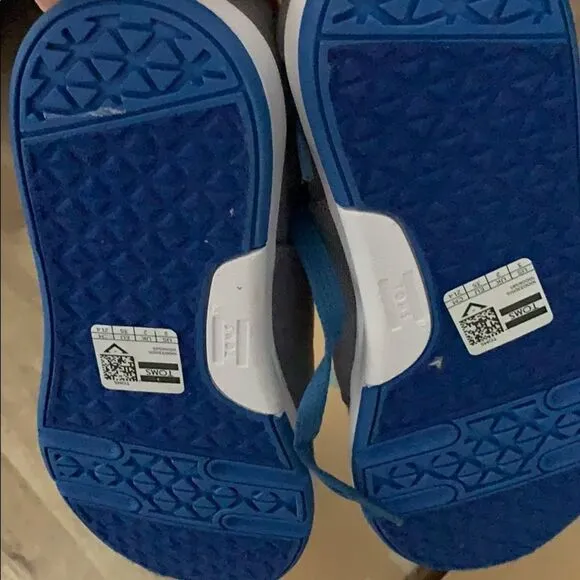 🎉Last Price 🎉Boy Toms sneaker 👟