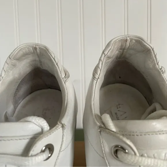 Lavati *Italy* Low-Top Sneakers/Casual Shoes in White Leather
