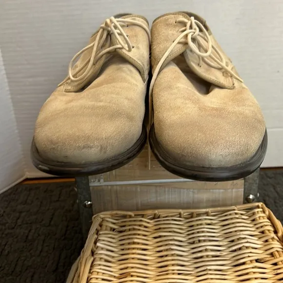 Lavorazione Artigianale Mens Beige Suede oxford shoes Bacco Bucci