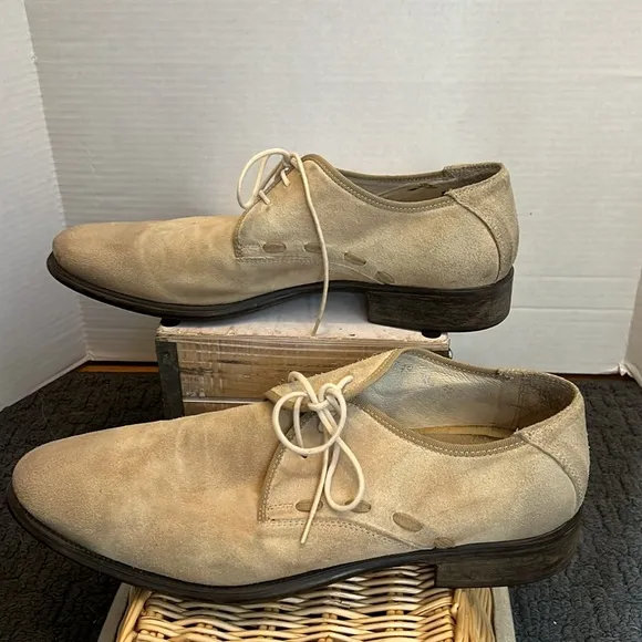 Lavorazione Artigianale Mens Beige Suede oxford shoes Bacco Bucci