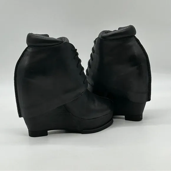 Leon Max Axis Grunge Ankle Boots. Size 7