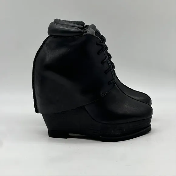 Leon Max Axis Grunge Ankle Boots. Size 7