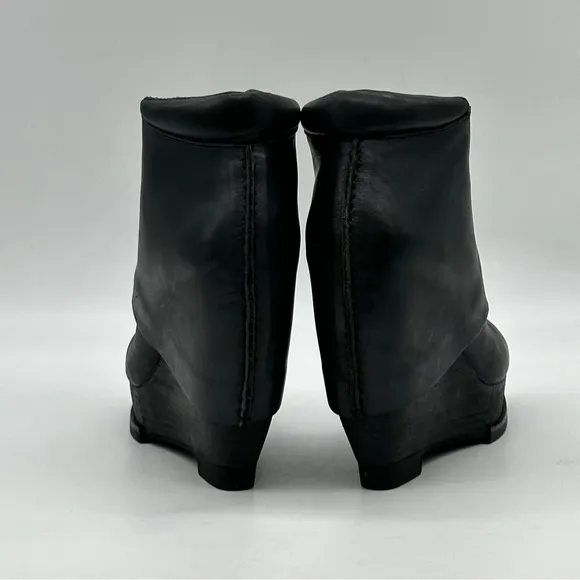 Leon Max Axis Grunge Ankle Boots. Size 7