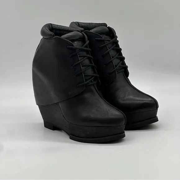 Leon Max Axis Grunge Ankle Boots. Size 7