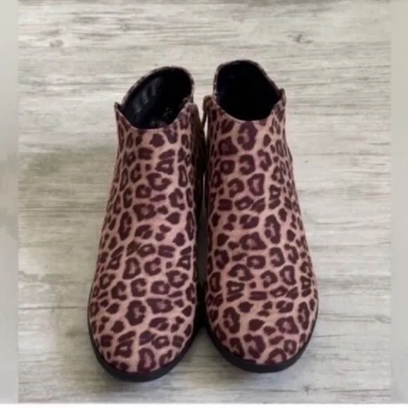 Leopard Print Ankle Boots Size 6