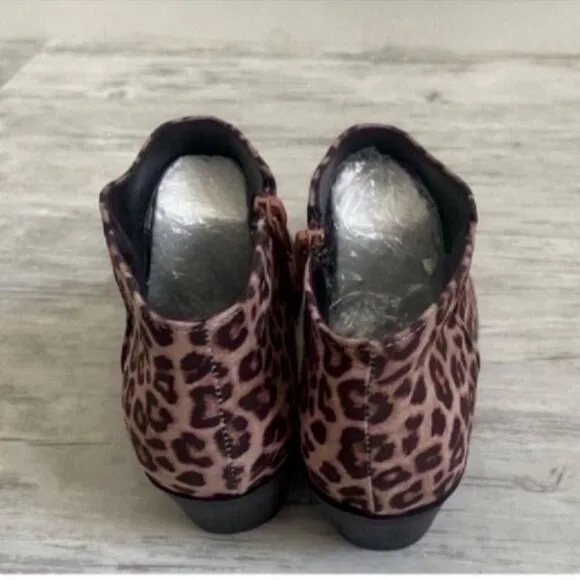 Leopard Print Ankle Boots Size 6
