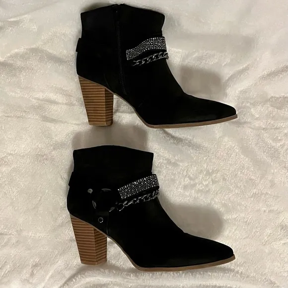 Like New Jennifer Lopez Heeled Boots Size 10M