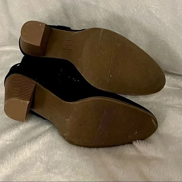 Like New Jennifer Lopez Heeled Boots Size 10M