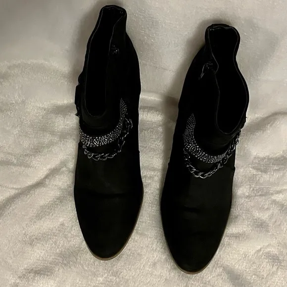 Like New Jennifer Lopez Heeled Boots Size 10M