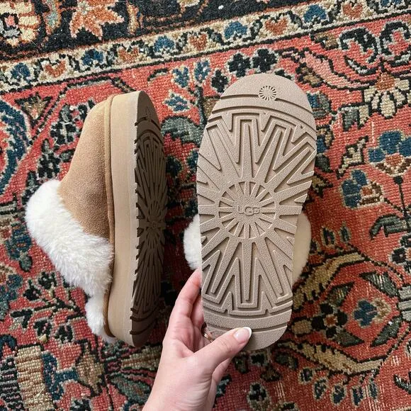 Like New UGG Disquette Chestnut Size 6 - Ultra-Cozy &amp; Trendy