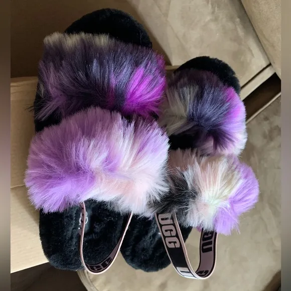 Like New UGG FLUFF OH YEAH TIE DYE SLIDE MOCCASIN SANDALS US 6 / EU 37 / UK 4